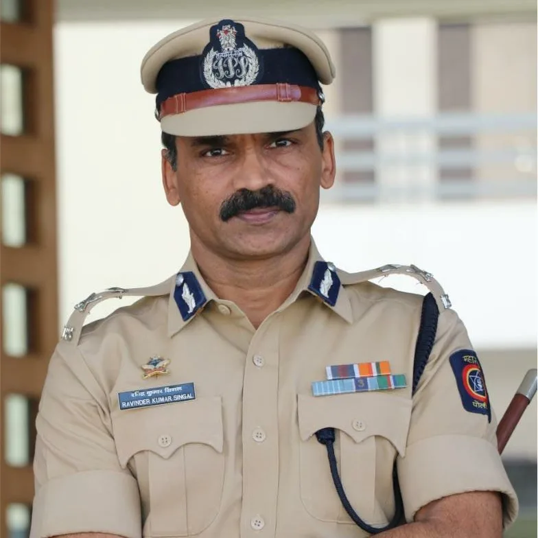 Dr. Ravinder Singhal